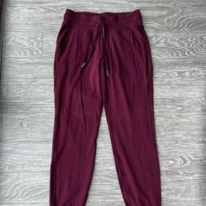 SOLD! Lululemon | Stretch Joggers | Maroon | 6